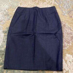 Hugo boss skirt size 4